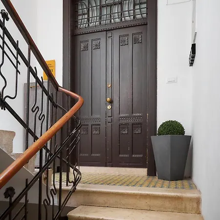 Apartament 81 *